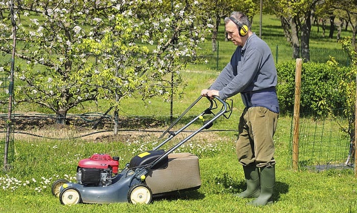 Bluetooth Radio Headphones For Lawn Mowing
