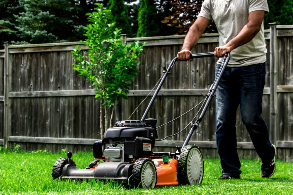 how many hours does a lawn mower engine last during usage