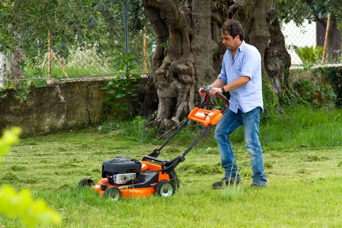How To Fix A Self-Propelled Lawn Mower